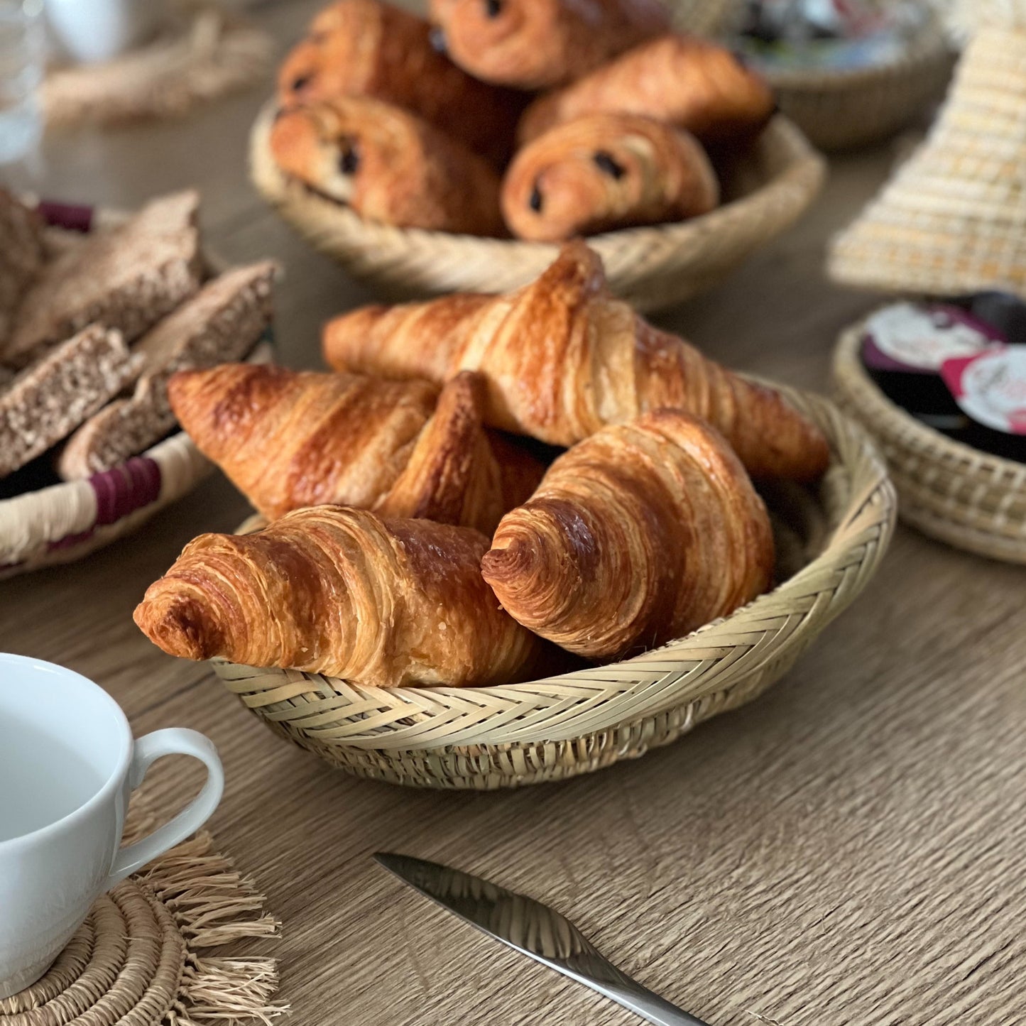 NATURAL MOROCCAN BASKET (oval)
