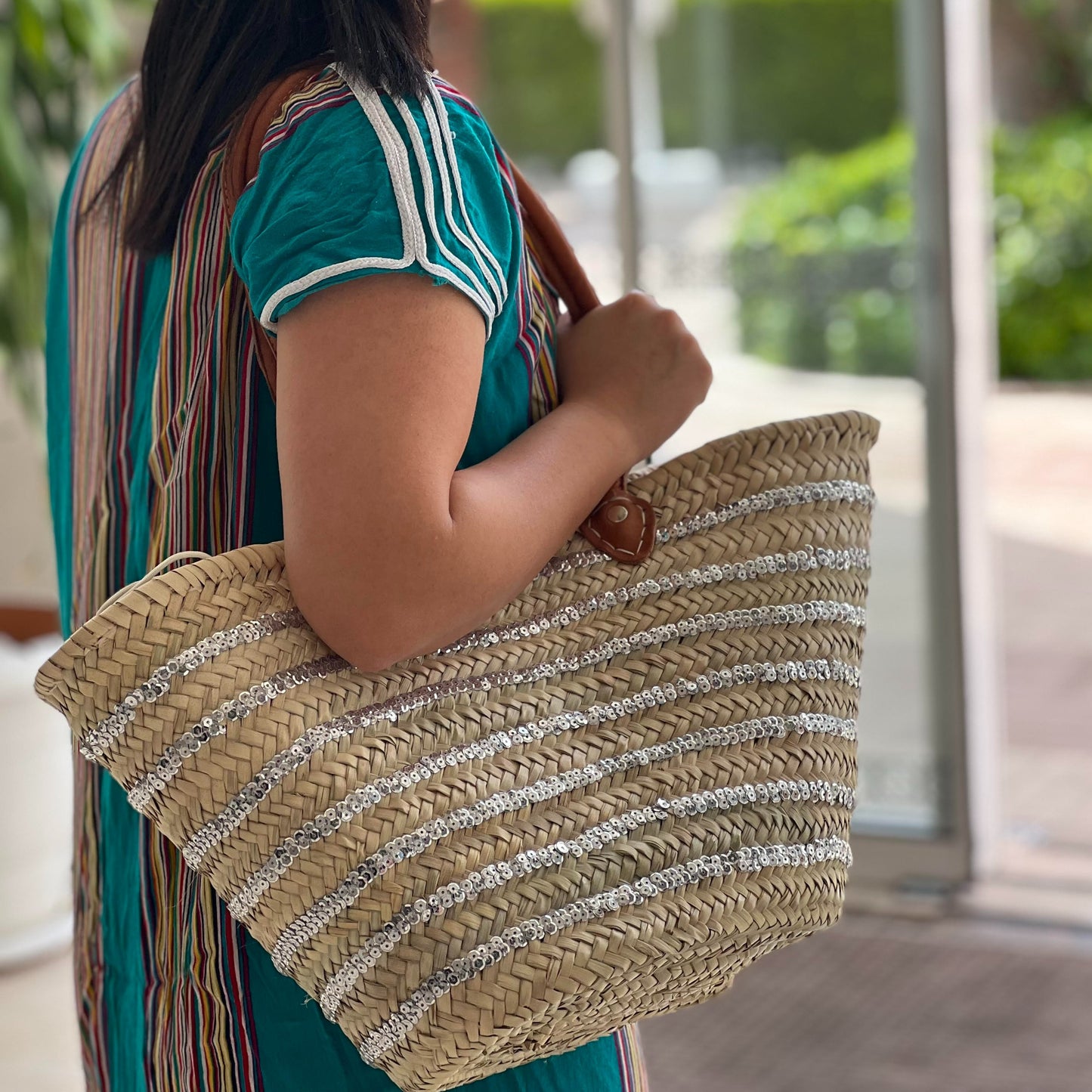 LARGE BEACH BAG WITH SILVER SEQUIN LINES
