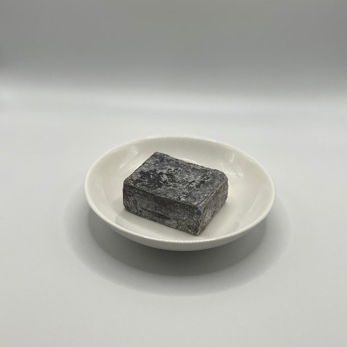 SOLID MUSK CUBE (black musk)